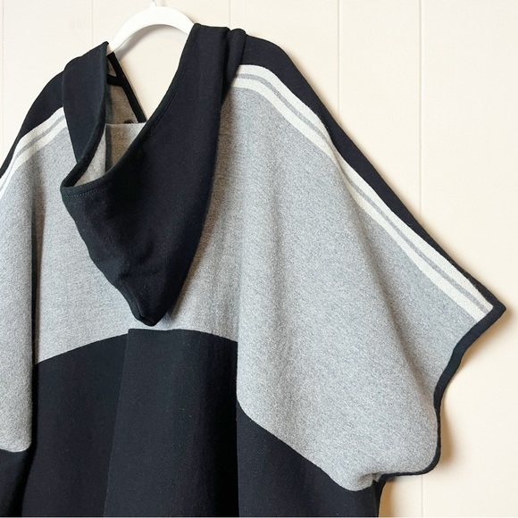 ba&sh Lady Cape Small hooded poncho wool black‎ gray neutral sweater knit cozy - Picture 6 of 12
